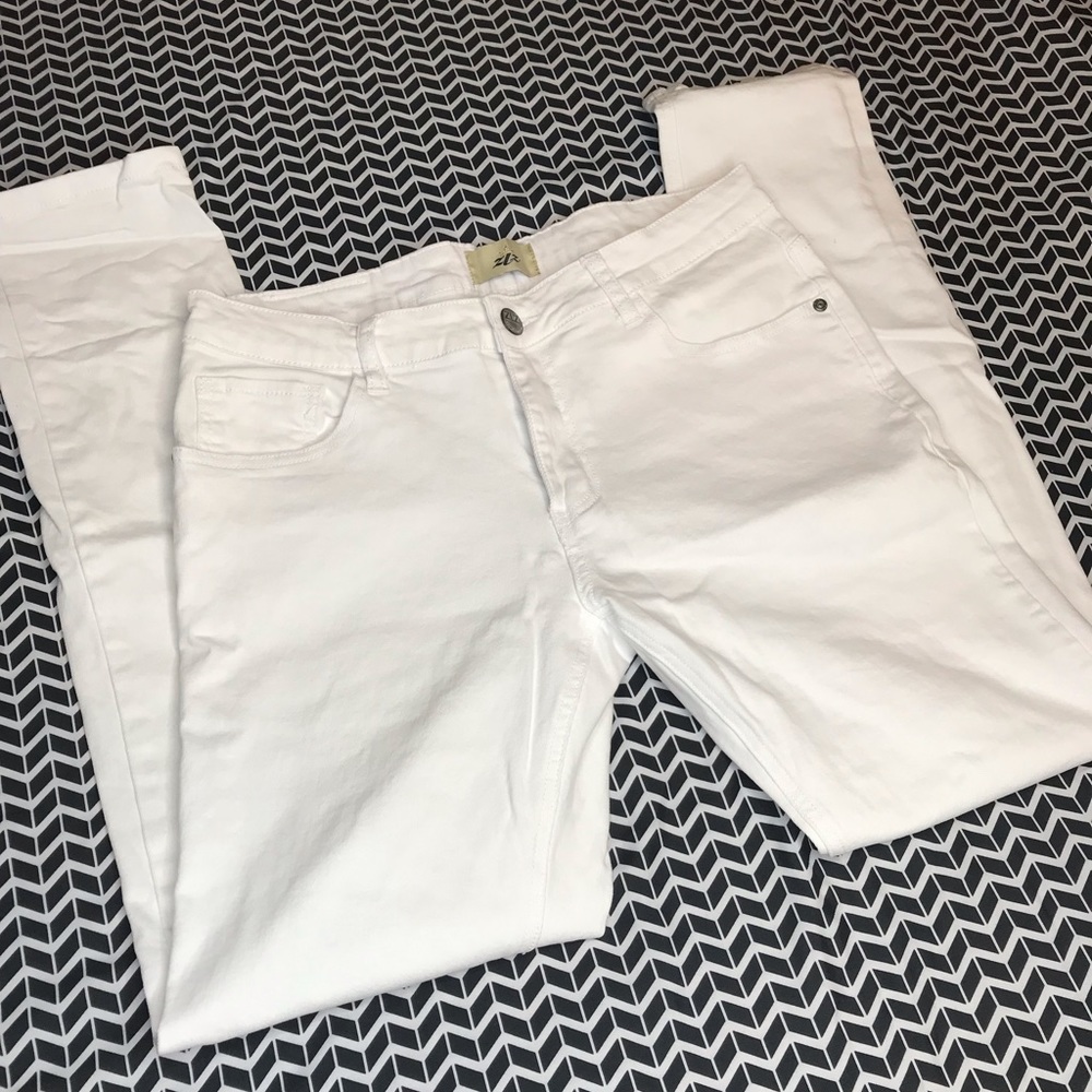ZLZ- White Skinny Jeans- Size 34